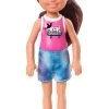 Barbie Pop Chelsea Met Bruin Haar En Top Met Hondje Op Skateboard